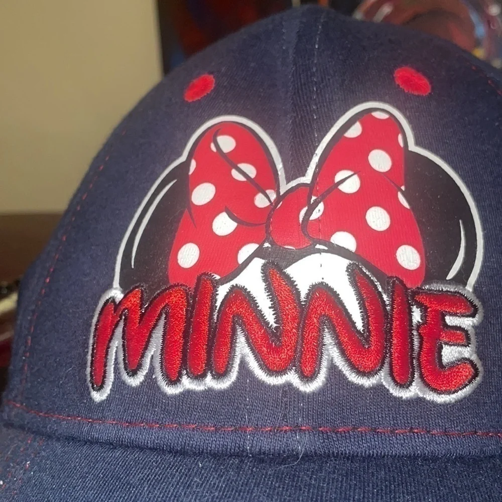 Disney’s Minnie Mouse Bow / adjustable baseball cap - worn once